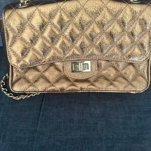 Elegant Gold Quilted Women's Bag